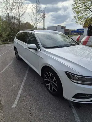 Volkswagen Passat Variant Volkswagen Passat Variant 2.0 TDI /DSG/AHK Bild 2