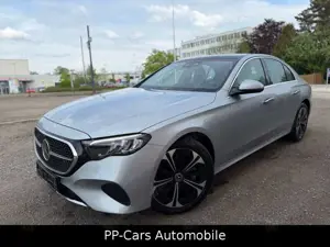Mercedes-Benz E 400 e 4MATIC AVA PANO*FAP+*AHK*360°K*Grill bel.