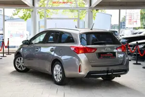 Toyota Auris Touring Sports Executive Automatik 1.Hand Bild 4