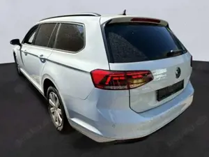 Volkswagen Passat Variant 2.0 TDI DSG AHK*Navi*RFK*GRA*SHZ Bild 3