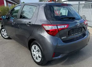 Toyota Yaris Comfort Rückfahrkamera Klima Bild 5