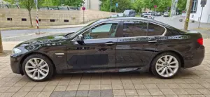 BMW 535 535i xDrive M-Sportpaket Glasd. Navi Leder Xenon Bild 2