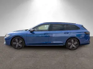 Volkswagen Passat Variant R-Line 4Motion 2.0TDI DSG HUD AHK Bild 4
