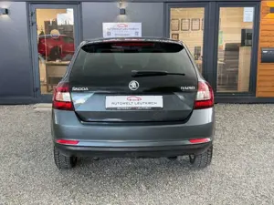 Skoda Rapid/Spaceback Spaceback Elegance 1.4 AUTOMATIK PDC KLIMA Bild 5