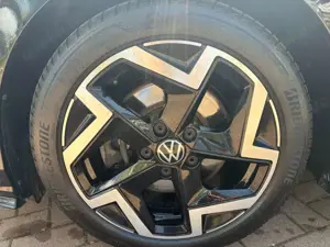 Volkswagen Golf Variant 2.0 TDI R-Line Modelpflege 2025 - Black Style Bild 4