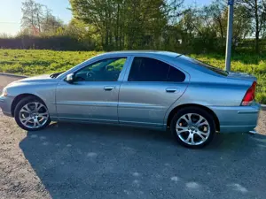 Volvo S60 S60 Diesel D5 Momentum Bild 2