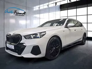 BMW 520 d xDrive M Sport *20 Zoll*Pano*AHK*Standh.*