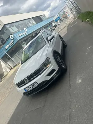 Volkswagen Tiguan Sound BMT/Start-Stopp Bild 2