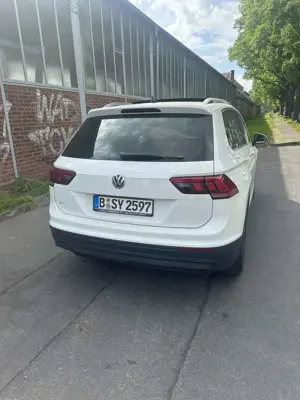 Volkswagen Tiguan Sound BMT/Start-Stopp Bild 3