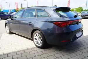 SEAT Leon ST 1.5 TSI Style LED Navi Sitzheizung AHK Bild 3