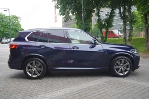 BMW X5 xDrive 30 d M-Sport LED AHK Kamera Bild 5
