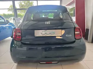 Fiat 500e La Prima by Bocelli LED SHZ Navi PDC... Bild 4