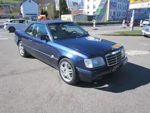 Mercedes-Benz E 200 Cabrio