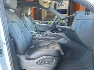 Porsche Cayenne Bild 5