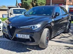 Alfa Romeo Stelvio Stelvio V6 2.9 Bi-Turbo AT8-Q4 Quadrifoglio