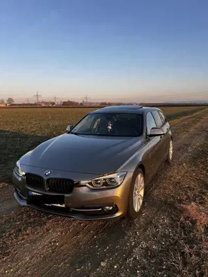 BMW 320 320d Touring Aut. Sport Line