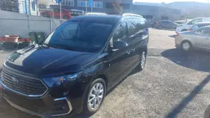 Ford Grand Tourneo