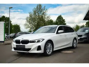 BMW 318 d Touring el.Panodach Navi LED SHz Apple CP