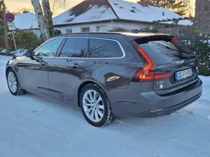 Volvo V90 V90 B5 D AWD Geartronic Momentum Pro Bild 5