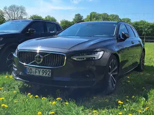 Volvo V90 V90 B5 D AWD Geartronic Momentum Pro Bild 2