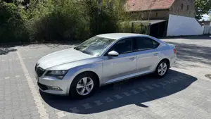 Skoda Superb II Facelift 1,4 TSI - Zahnrienen Neu - HU 4/28