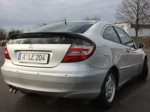 Mercedes-Benz C 220 W 203 Coupe Bild 4