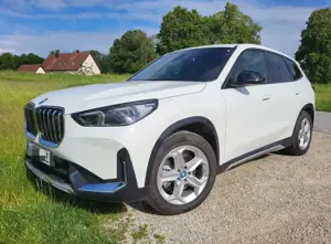 BMW iX1 xDrive30 313PS Allrad Innovationspaket Soundsystem