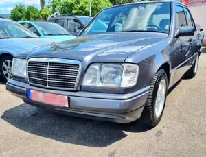 Mercedes-Benz 280 Mercedes Benz  E280 Originalzustand Bild 5