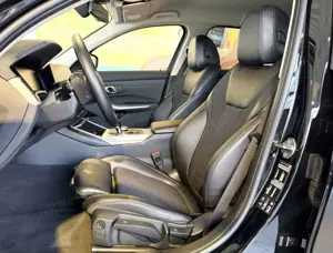 BMW 320 d Touring xDr. Aut. ACC+AHK+SPUR+KAM+LED+DAB+ Bild 3