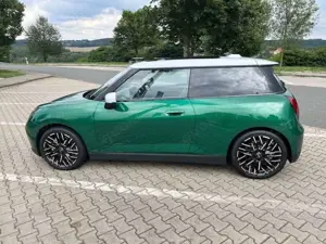 MINI Cooper SE Mini Cooper SE Favoured Trim XL-Paket GJR TOP!