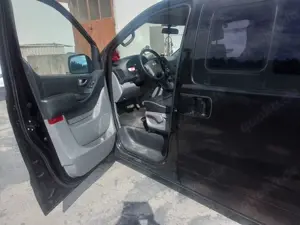 Hyundai H-1 H-1 Diesel 2.5 CRDi Travel Premium