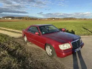 Mercedes-Benz E 320 124 C