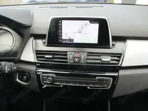 BMW 218 d xDrive NAVI LED SITZH TEMPOM PDC Bild 3