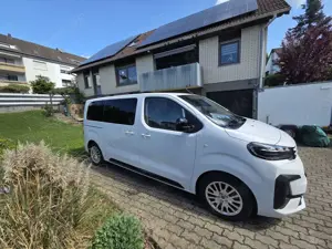 Peugeot Traveller Bild 3