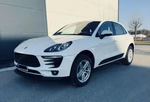 Porsche Macan PDK PDLS Apple Car Play Top Zustand EZ 6/2018 Navi