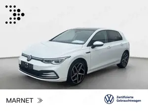 Volkswagen Golf VIII 1.5 eTSI Style DSG*Navi*StHzg*Pano*DCC