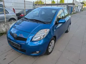 Toyota Yaris Life