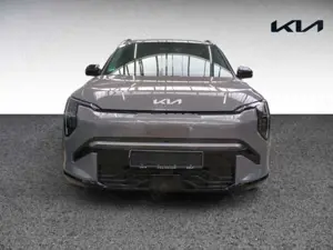 Kia EV3 GT-LINE 81.4 kWh WÄRMEPUMPE,NAVI,DAB,KLIMA,SITZHZG Bild 2