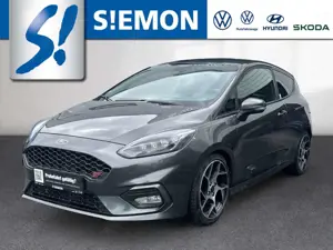 Ford Fiesta ST LED Apple CarPlay Sportfahrwerk SHZ