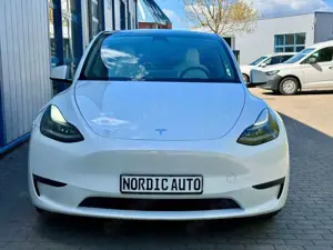 Tesla Model Y Bild 3