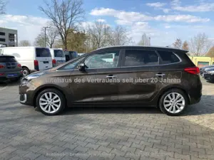 Kia Carens 1.7 CRDi UEFA Euro 2016 Alu AHK Premium-P Bild 3