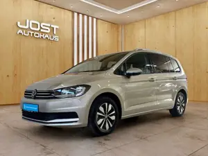 Volkswagen Touran MOVE 1.5 TSI 7-Sitzer Navi Standheizung el.Klappe Kamera