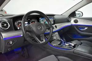 Mercedes-Benz E 220 D T 9G-TRONIC AVANTGARDE *AUS 2 HAND* Bild 2