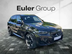 BMW iX3 Sportpaket HUD AD El. Fondsitzverst. Navi Leder Di Bild 5