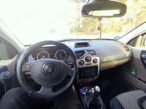 Renault Megane 1.6 Grandtour Dynamique Bild 2