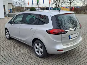 Opel Zafira Tourer 1.6 CNG Turbo ecoFLEX Active Bild 3
