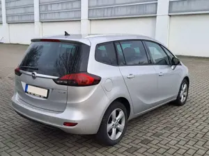 Opel Zafira Tourer 1.6 CNG Turbo ecoFLEX Active Bild 4