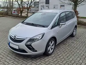 Opel Zafira Tourer 1.6 CNG Turbo ecoFLEX Active Bild 2