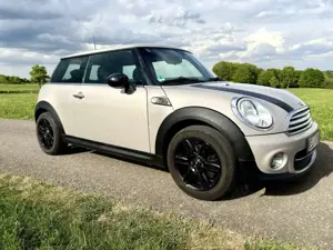 MINI One BAKER STREET