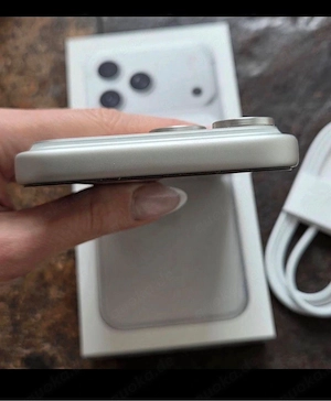 iPhone 17 pro max